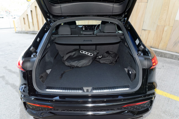 2025 MY26 Audi Q5 e-hybrid 270kW SUV image 19