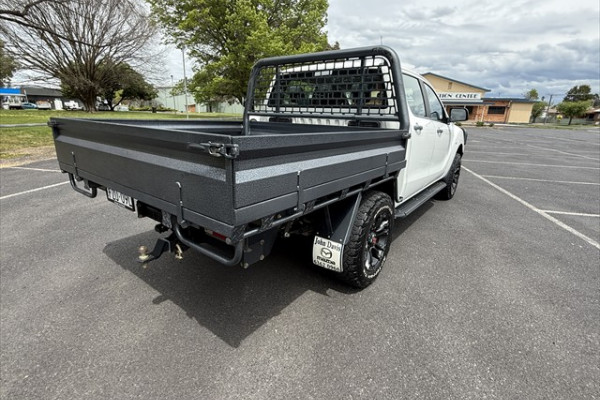 2018 Mazda BT-50 UR XT Cab Chassis Image 3