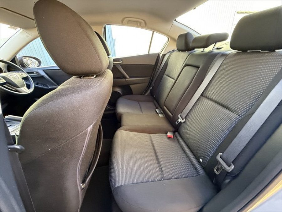 2012 Mazda 3 Maxx Sport Sedan Image 13