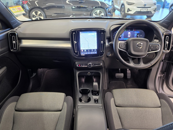 2025 MY26 Volvo XC40 XZ Plus B4 SUV image 12