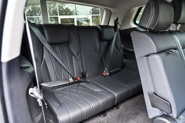 2025 LDV D90 SV9A Executive SUV Image 7