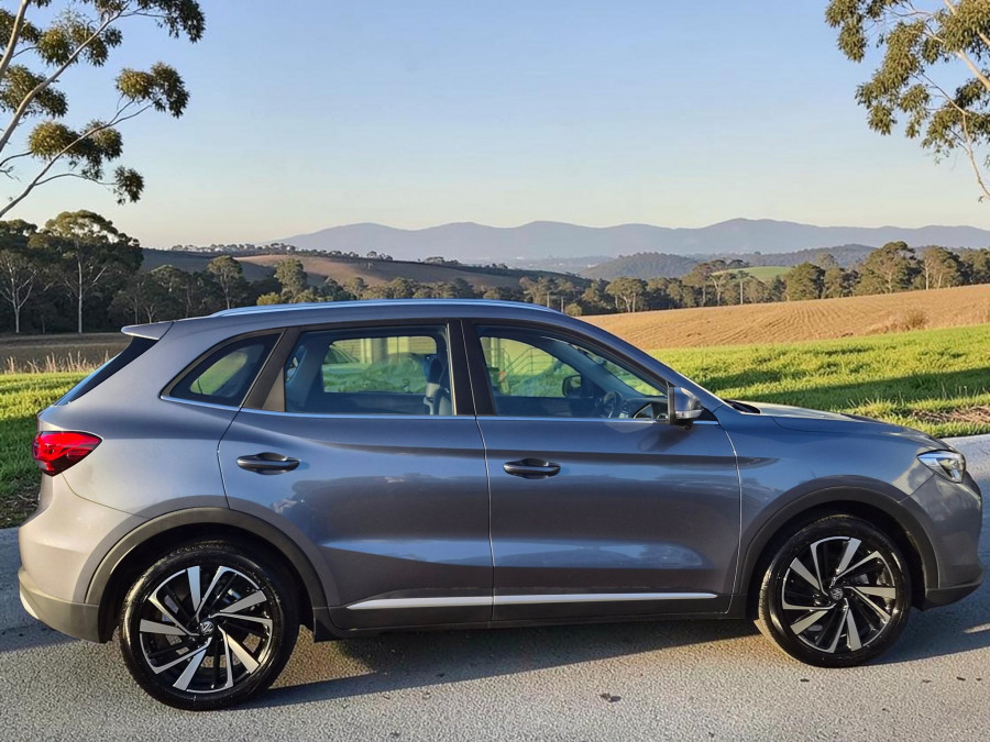 2025 MY25.5 MG ZS ZS32 Essence Hybrid+ SUV Image 8