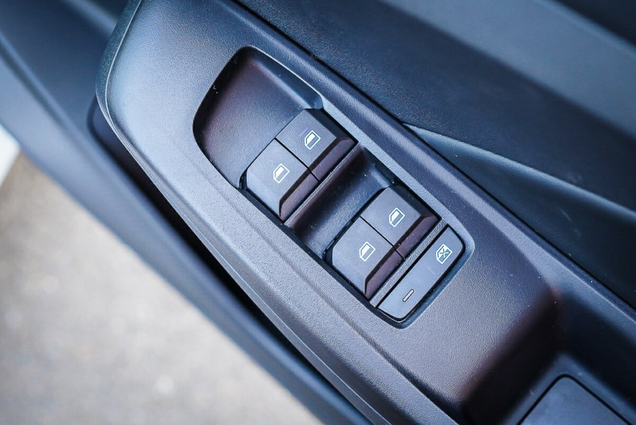 2024 MY24.5 MG MG3 ZP22 Essence Hybrid+ Hatch Image 6