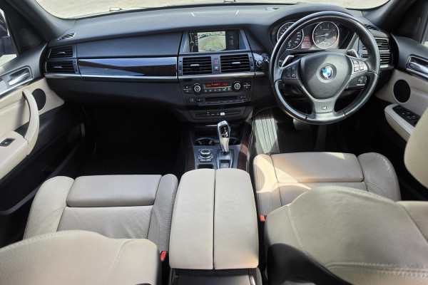 2012 BMW X5 E70 xDrive30d SUV Image 16