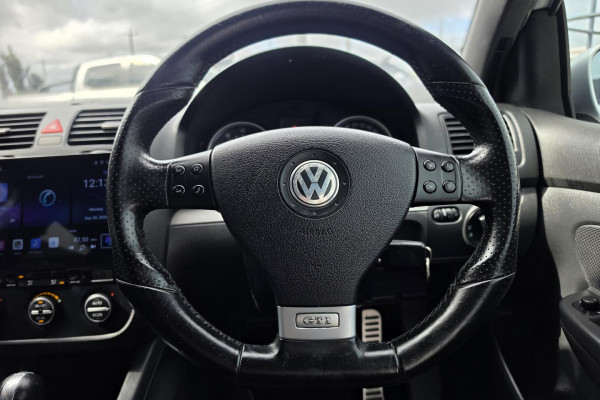 2007 Volkswagen Golf V GTI Hatch Image 18