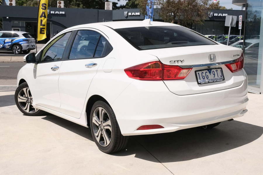 2015 MY16 Honda City GM VTi-L Sedan Image 2