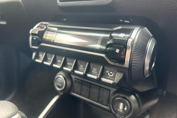 2022 Suzuki Ignis MF Series II GLX SUV Image 25