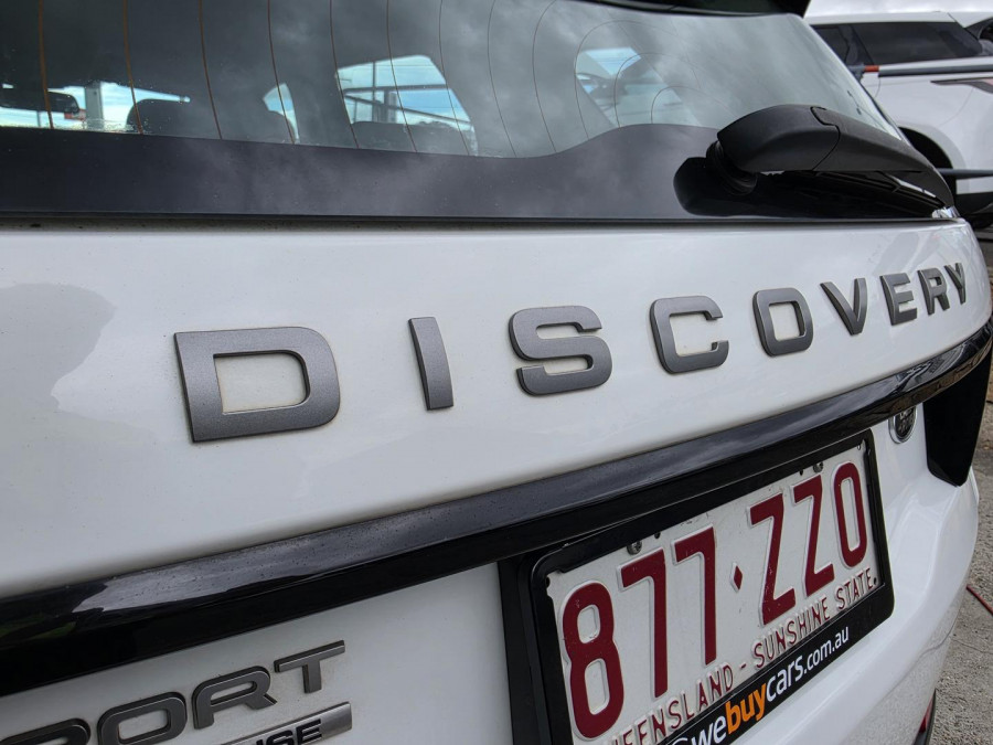 2017 Land Rover Discovery Sport L550 TD4 HSE SUV Image 25