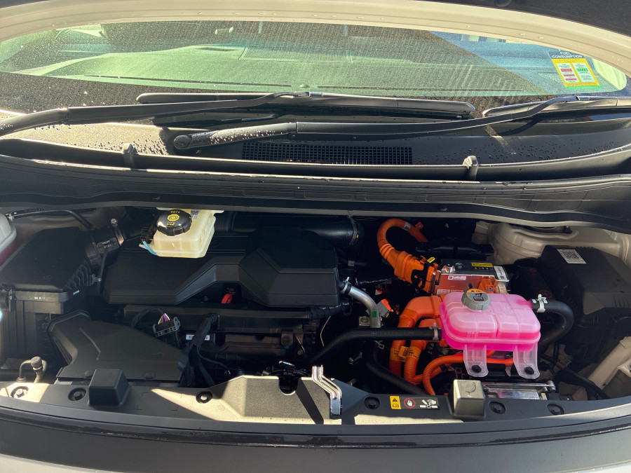 2026 MY27 Hyundai Staria Load US4.V4  Van Image 7