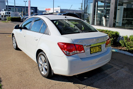 2015 MY16 Holden Cruze JH Series II  Equipe Sedan