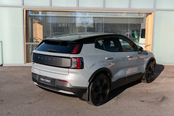 2025 MY26 Volvo EX30 Cross Country  Ultra Twin Motor Performance SUV Image 2