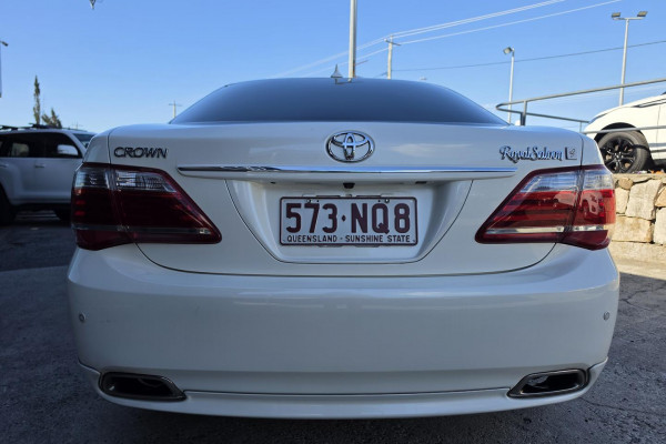 2012 Toyota Crown GRS202 Royal Saloon G Sedan Image 10