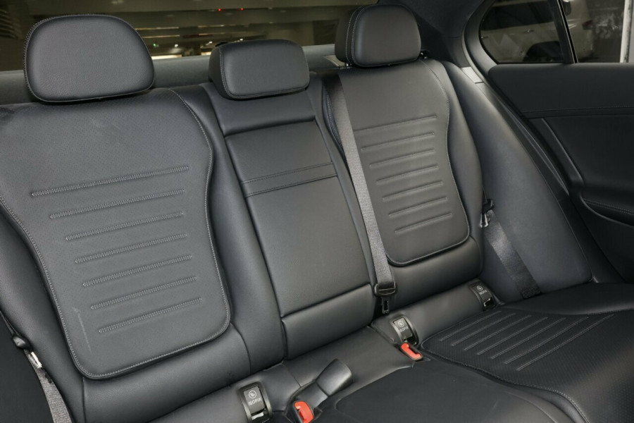2022 Mercedes-Benz C-Class W206 C200 Sedan Image 9