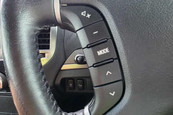 2015 MY16 Mitsubishi Pajero NX GLS SUV Image 22
