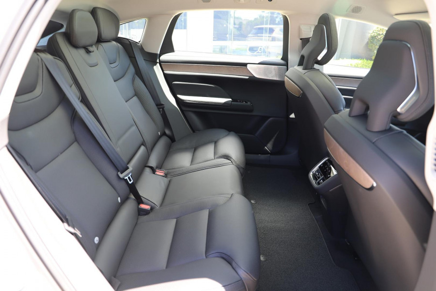 2025 MY26 Volvo ES90  Ultra Single Motor Sedan Image 12