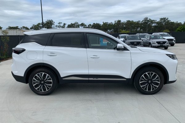 2026 Chery Tiggo 7 T32 Super Hybrid Ultimate SUV Image 8