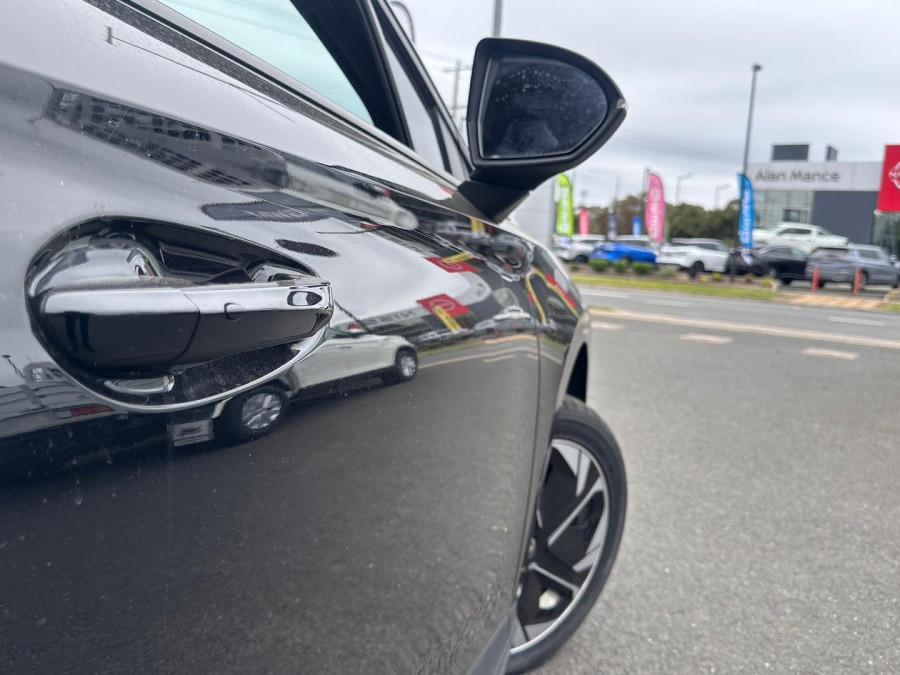 2023 MG MG4 MEH32 Excite 51 Hatch Image 15