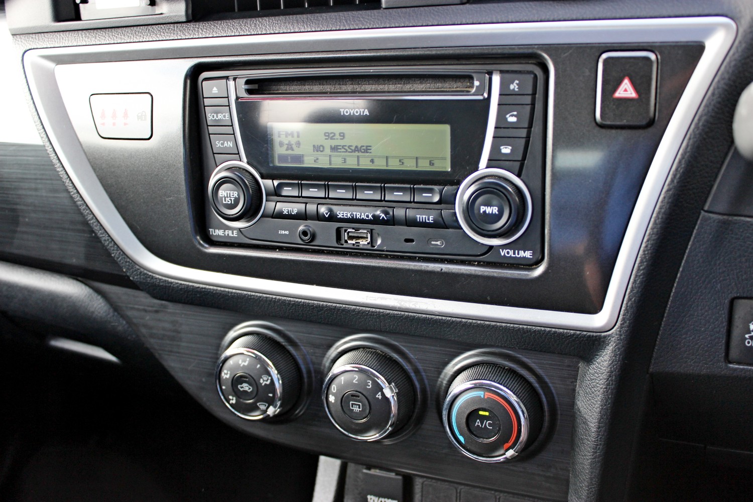 2014 Toyota Corolla ZRE182R Ascent Hatch Image 14