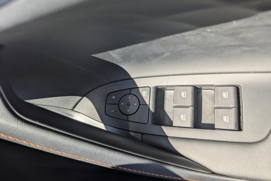 2024 MY24.5 MG HS AS33 Vibe SUV Image 18