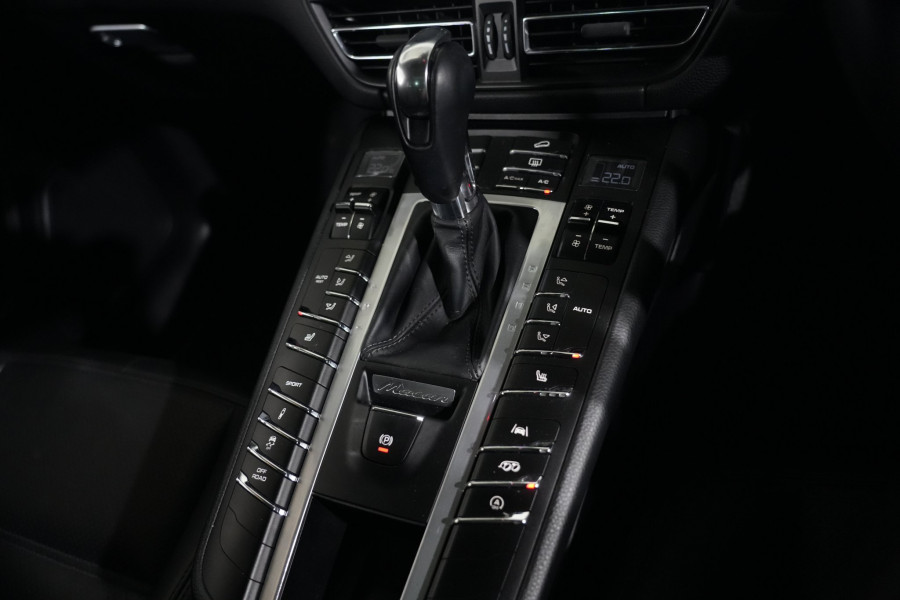 2021 Porsche Macan GTS SUV Image 16