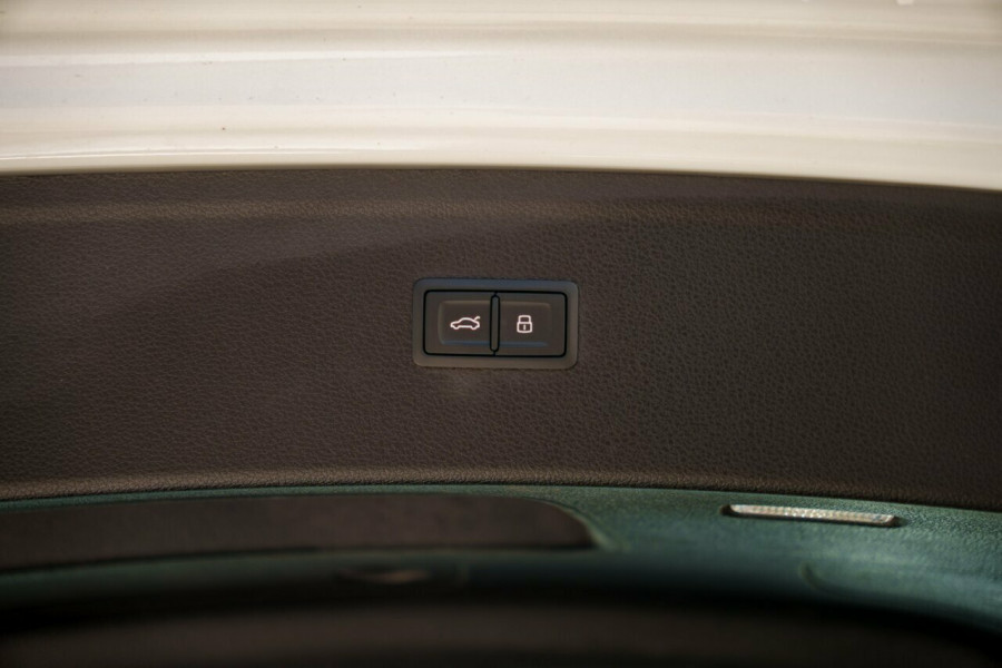 2023 Audi Q5 FY sport TDI quattro S tronic SUV Image 9