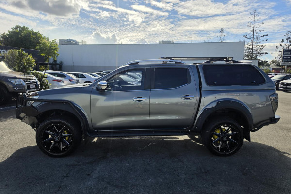 2016 Nissan Navara D23 ST-X Ute Image 10