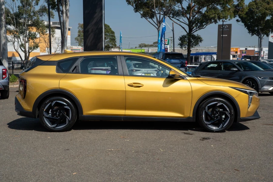 2026 Kia K4 CL4m Sport+ Hatch Image 3