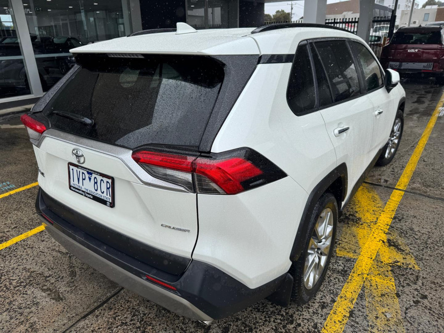 2022 Toyota RAV4 MXAA52R Cruiser SUV Image 7
