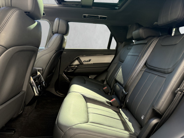 2023 Land Rover Range Rover Sport L461 D300 Dynamic SE SUV image 4