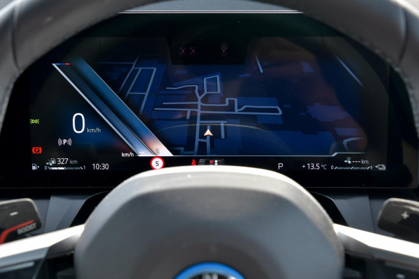 2026 BMW X3 G45 30e xDrive SUV image 9