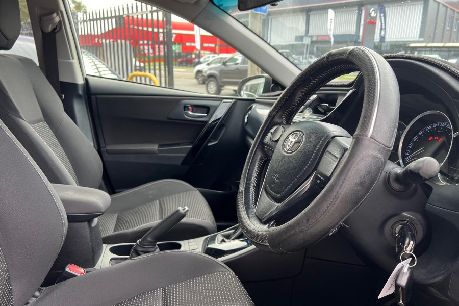 2017 Toyota Corolla ZRE182R Ascent Sport Hatch Image 8