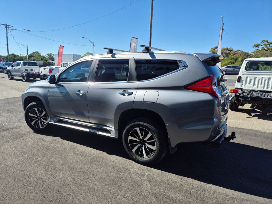 2018 Mitsubishi Pajero Sport QE Exceed SUV Image 7