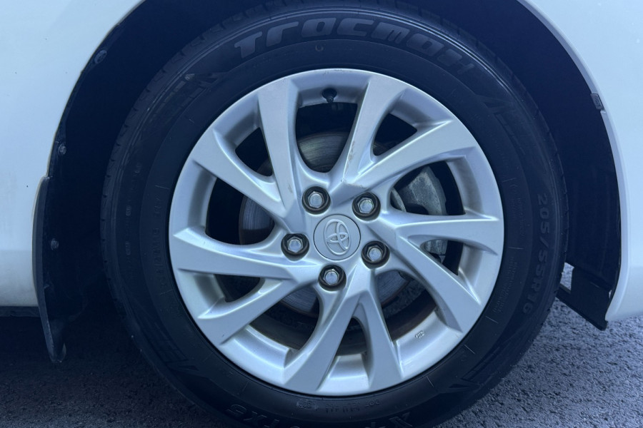 2017 Toyota Corolla ZRE182R Ascent Sport Hatch Image 14