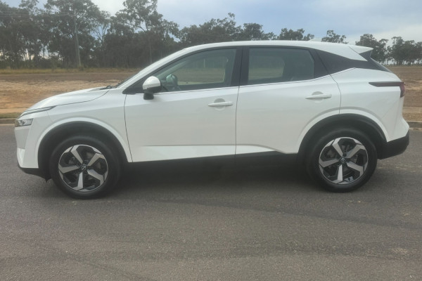 2023 Nissan QASHQAI J12 ST SUV Image 6