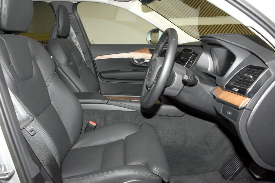 2023 Volvo XC90 L Series Ultimate B6 Bright SUV Image 6