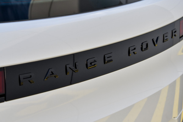 2025 Land Rover Range Rover Sport L461 D300 Dynamic SE SUV image 5