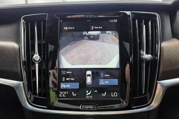 2019 Volvo V90 Cross Country P Series D5 Wagon Image 27
