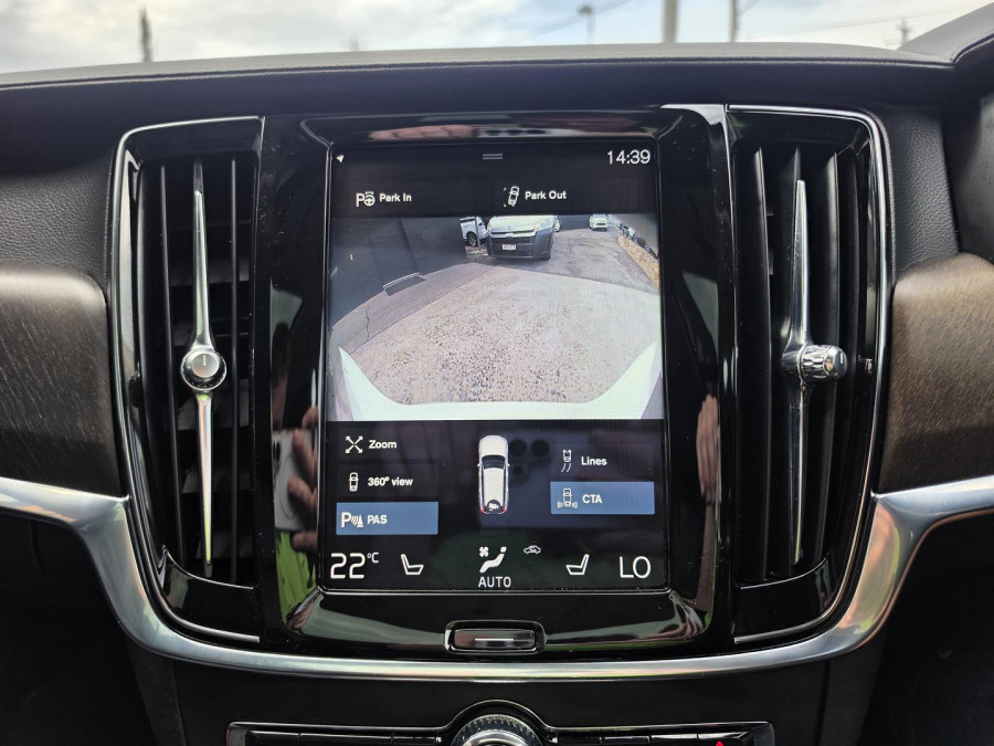 2019 Volvo V90 Cross Country P Series D5 Wagon Image 27