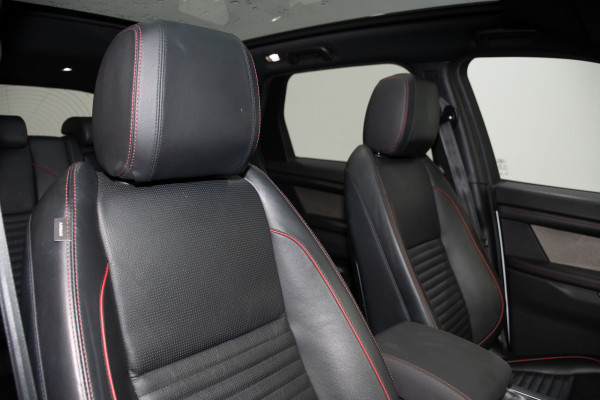 2020 Land Rover Discovery Sport SE SUV Image 4