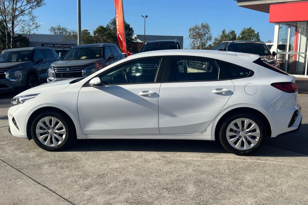 2023 MY24 Kia Cerato BD S Hatch Image 7