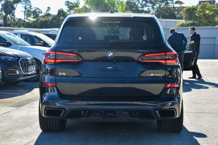 2022 BMW X5 G05 M50i Steptronic SUV Image 4