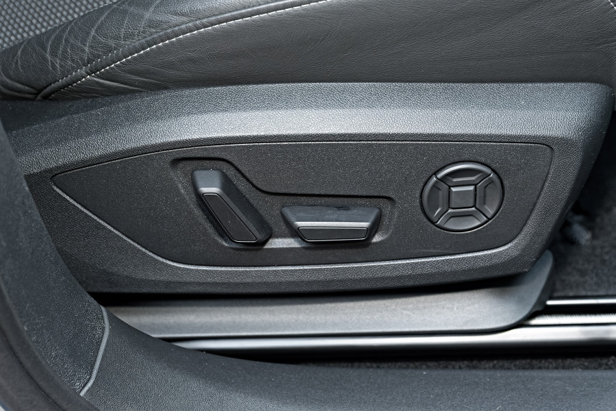 2025 Audi Q4 e-tron F4 45 SUV