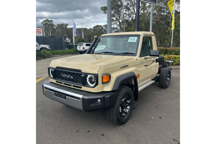 2025 Toyota LandCruiser VDJ79R GXL V8 Single-Cab Cab-Chassis Image 9