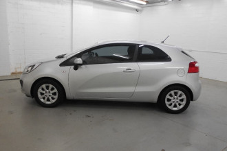2014 Kia Rio UB S Hatchback