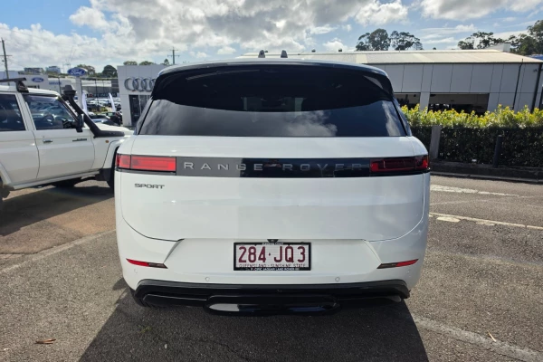 2023 MY24 Land Rover Range Rover Sport L461 D300 Dynamic SE SUV Image 8
