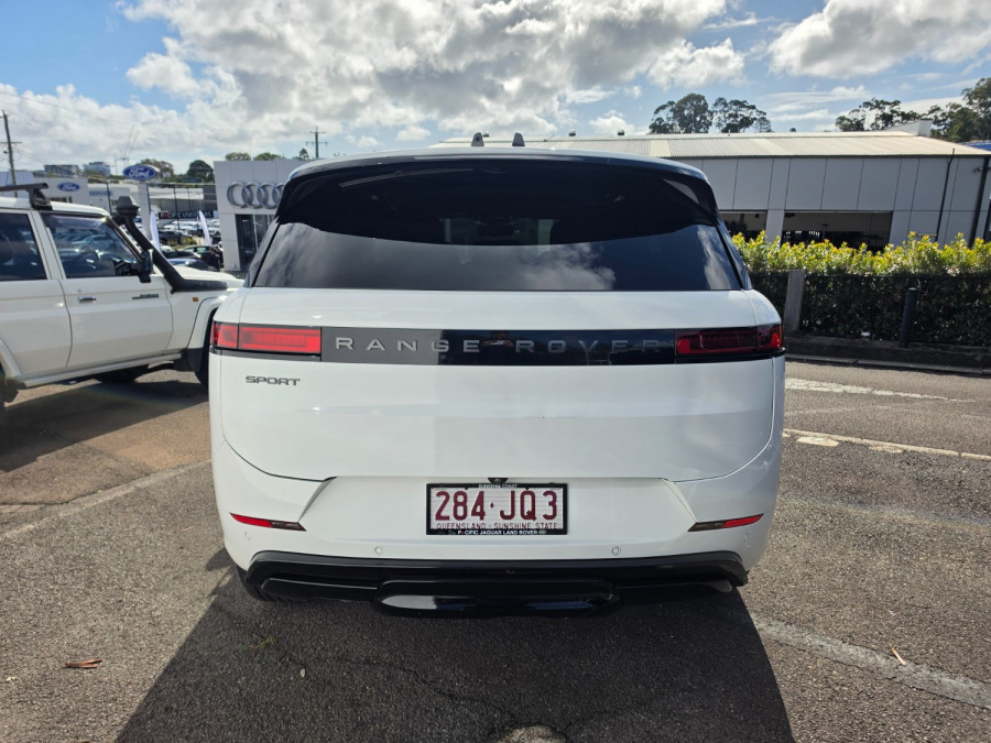 2023 MY24 Land Rover Range Rover Sport L461 D300 Dynamic SE SUV Image 8