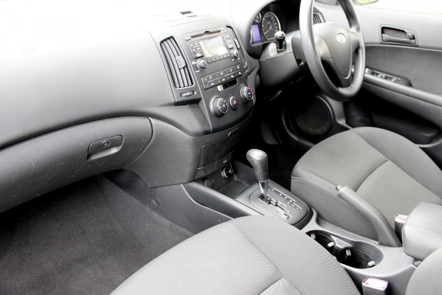 2009 Hyundai I30 FD  SX Hatchback Image 9
