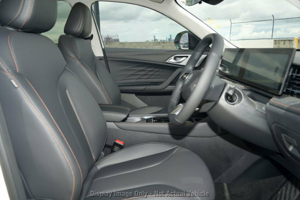 2025 MG HS AS33 Essence Hybrid+ SUV Image 7