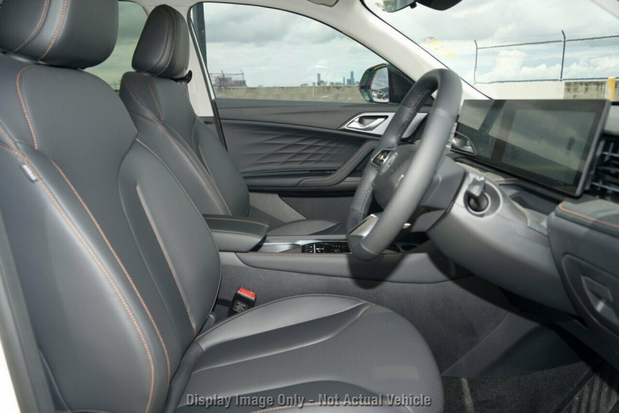 2025 MG HS AS33 Essence Hybrid+ SUV Image 7