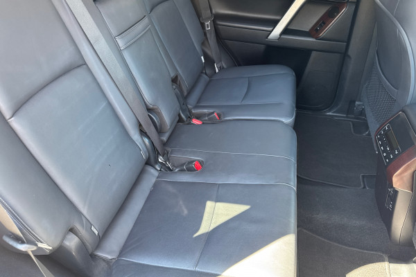 2016 Toyota LandCruiser Prado GDJ150R Kakadu SUV Image 10